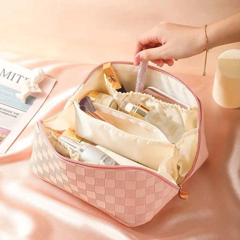 Trousse de toilette en cuir